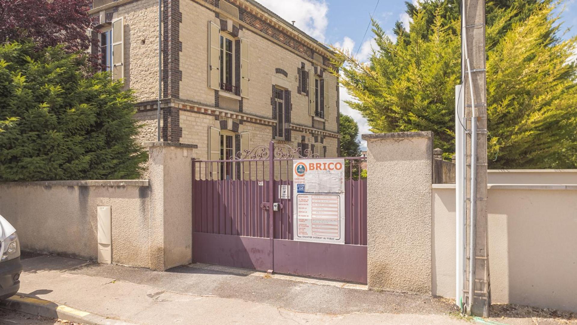 Appartement Bonappart 13 - Charme Napoleonien & Confort